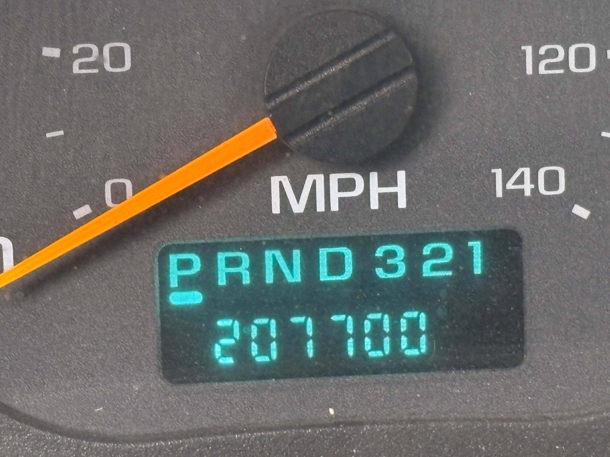 2008 GMC C5500 - Image 20