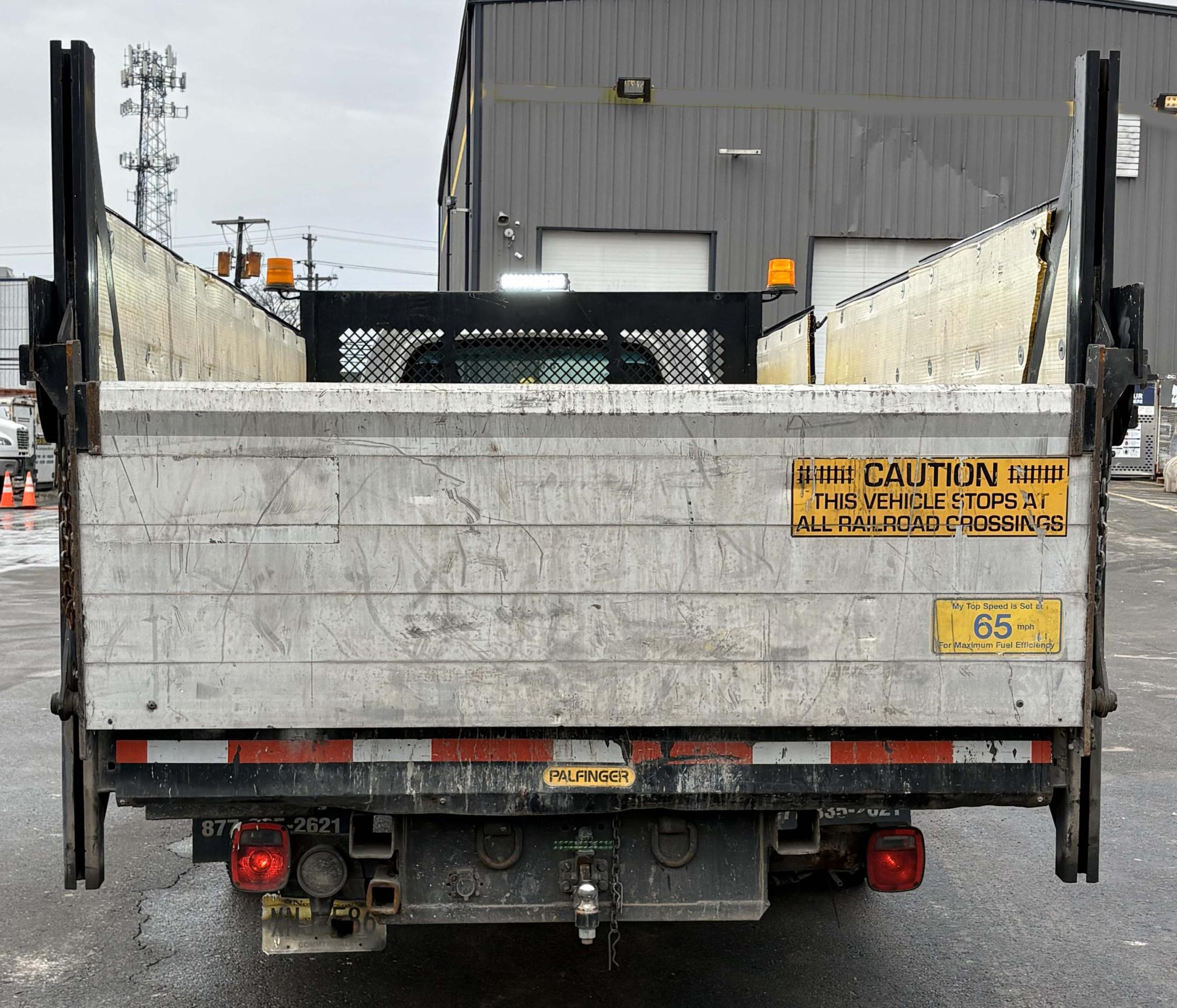 2008 GMC C5500 - Image 4