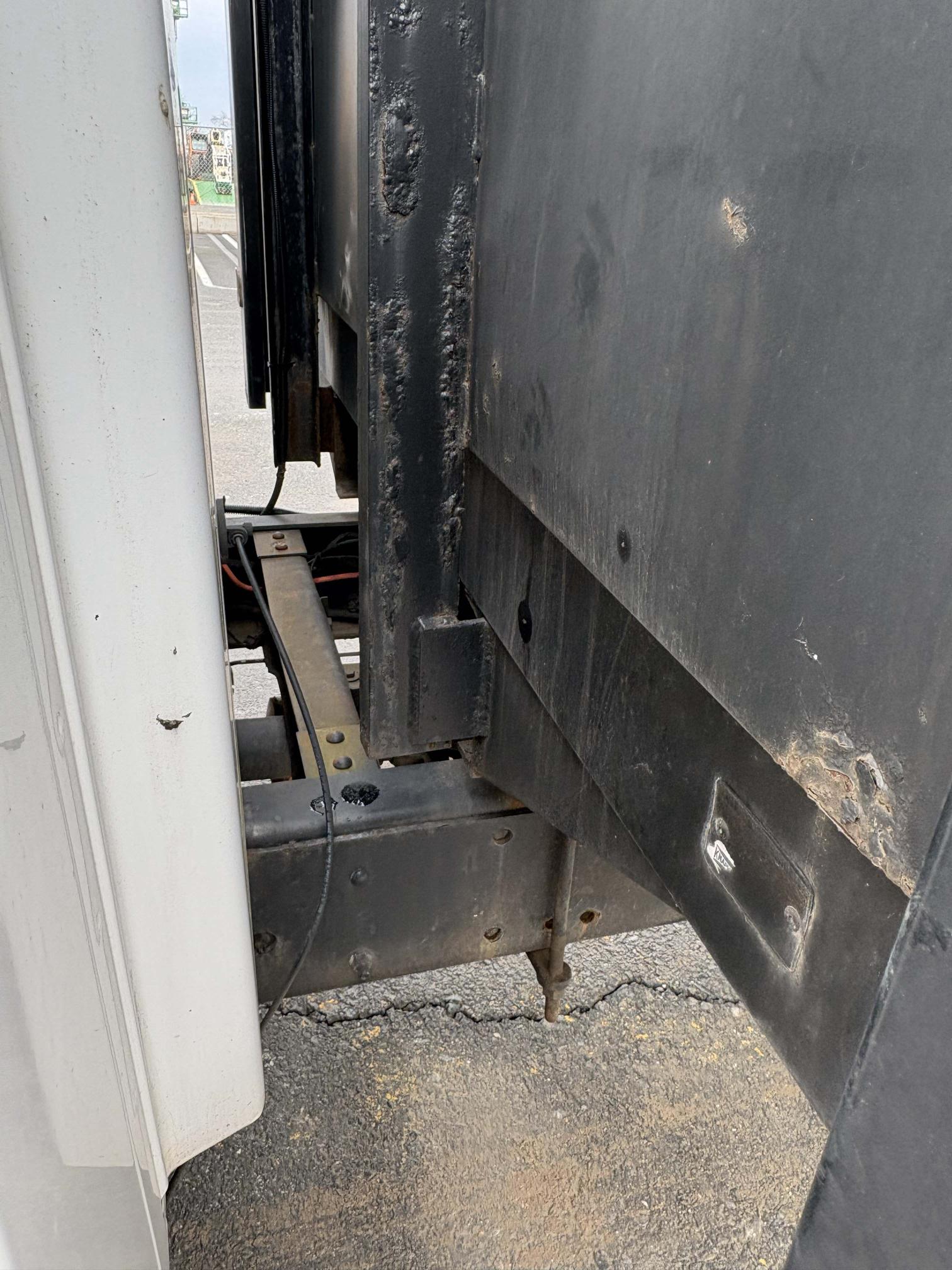 2008 GMC C5500 - view 15 of 21