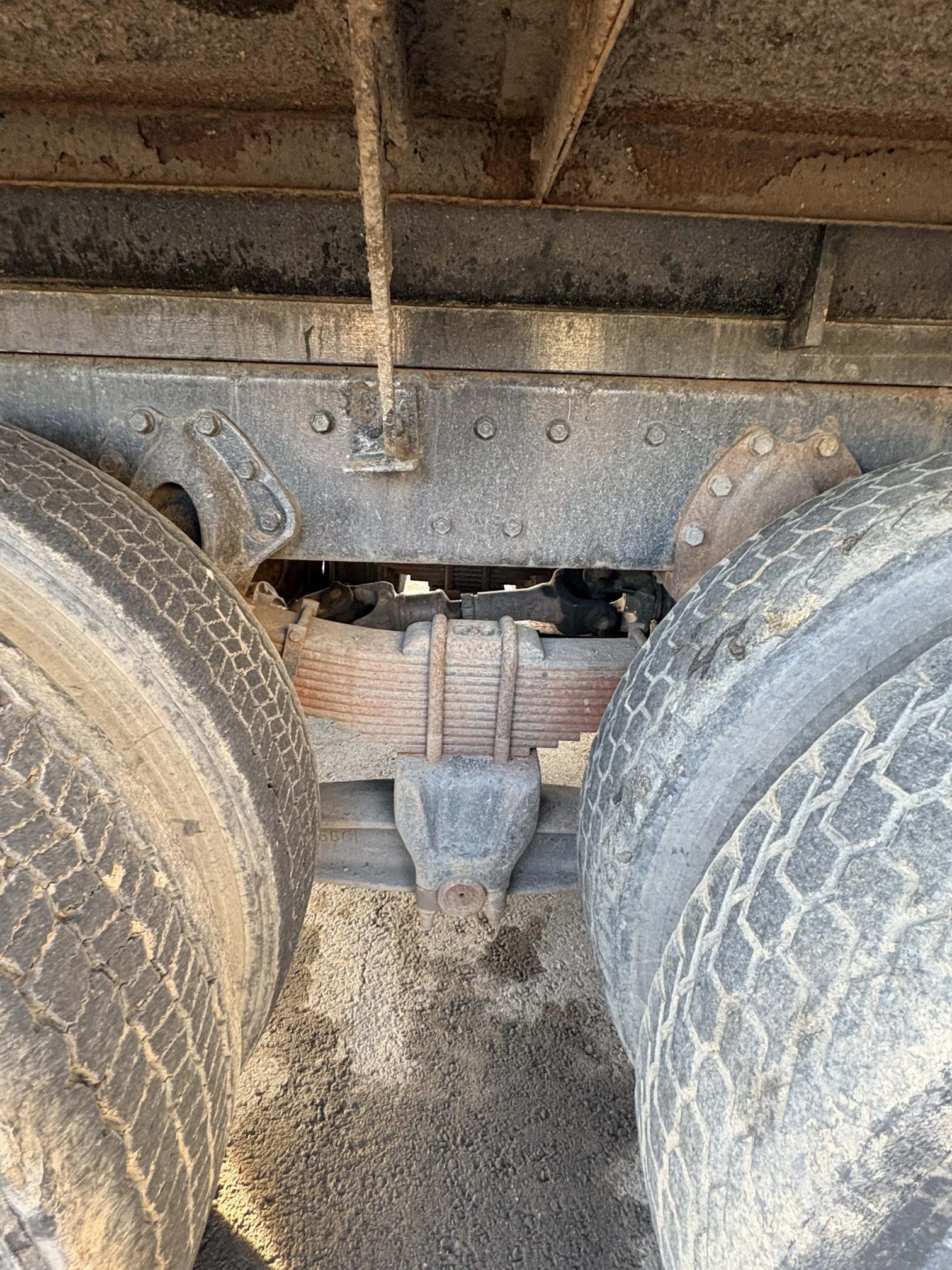 1990 INTERNATIONAL F-4900 - Image 17