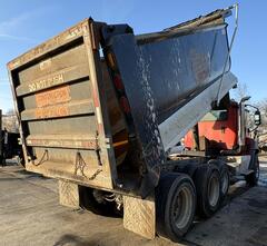 2014 CATERPILLAR CT660S - Image 4