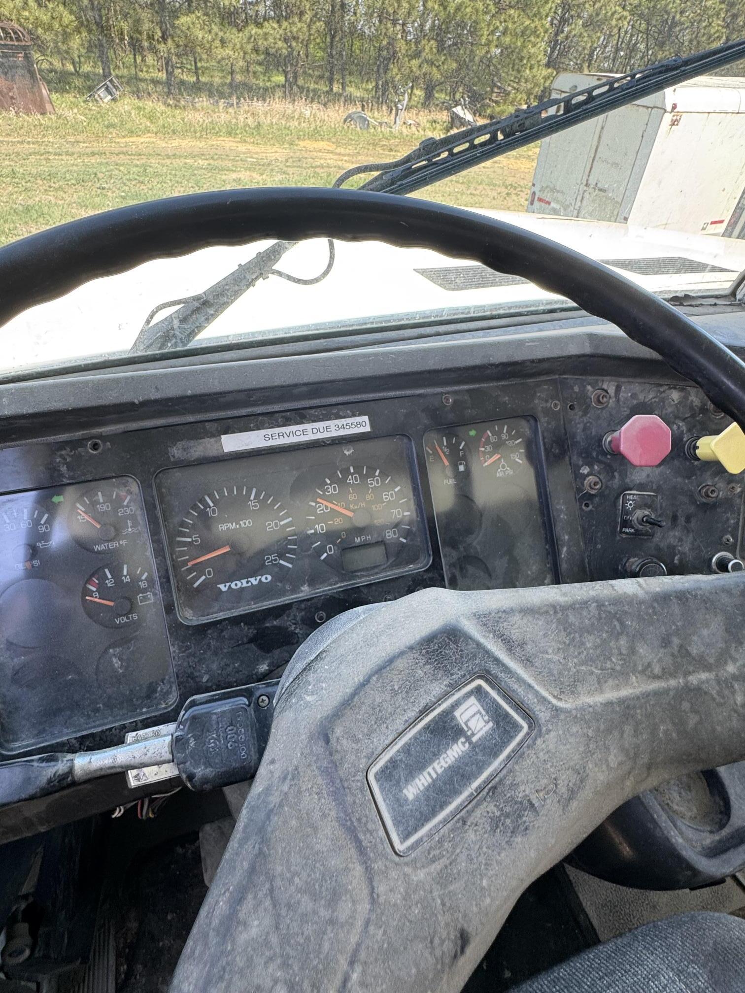 1995 WHITE/GMC WHITE GMC - Image 13