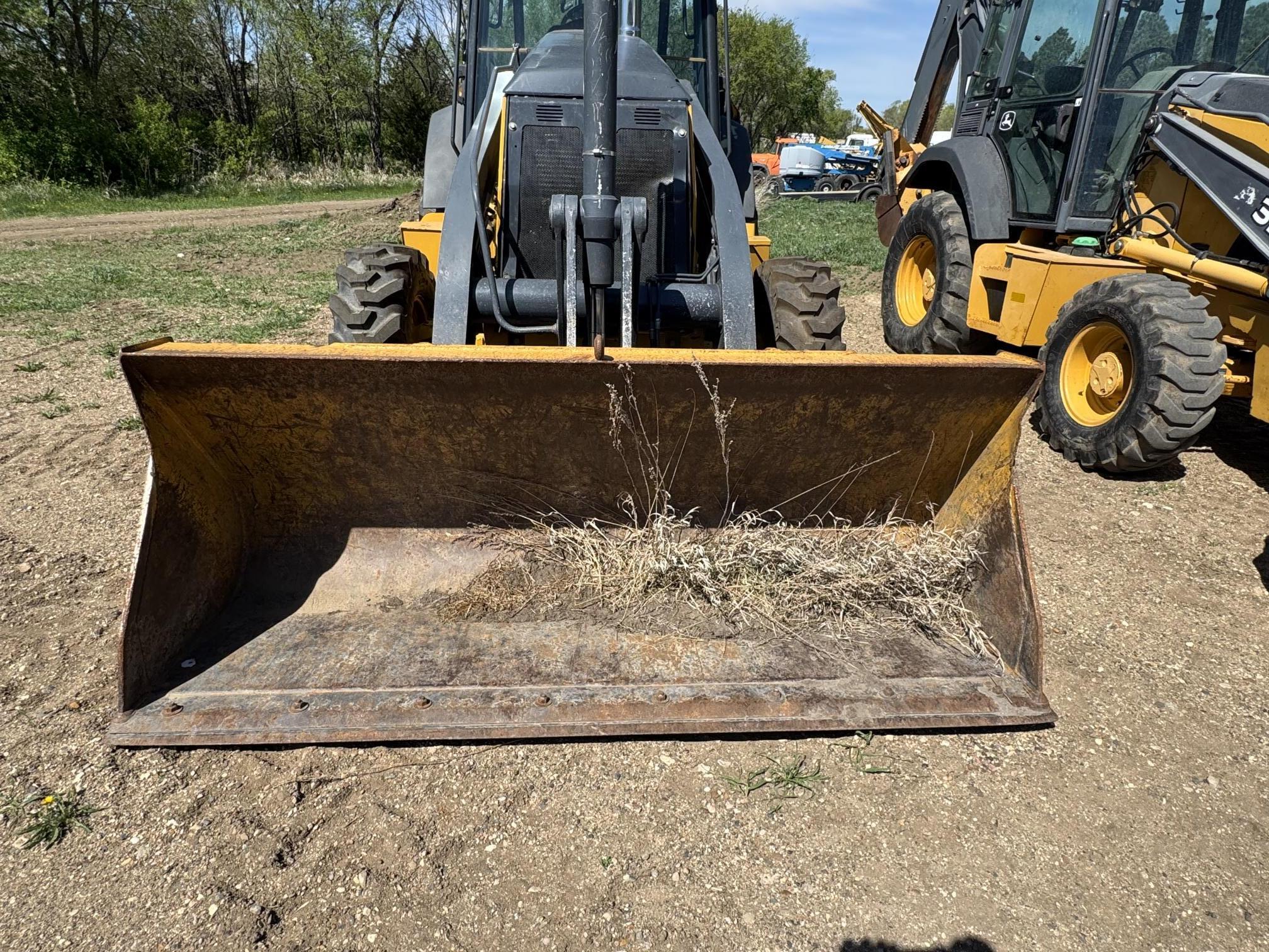 2013 DEERE 410K - Image 11