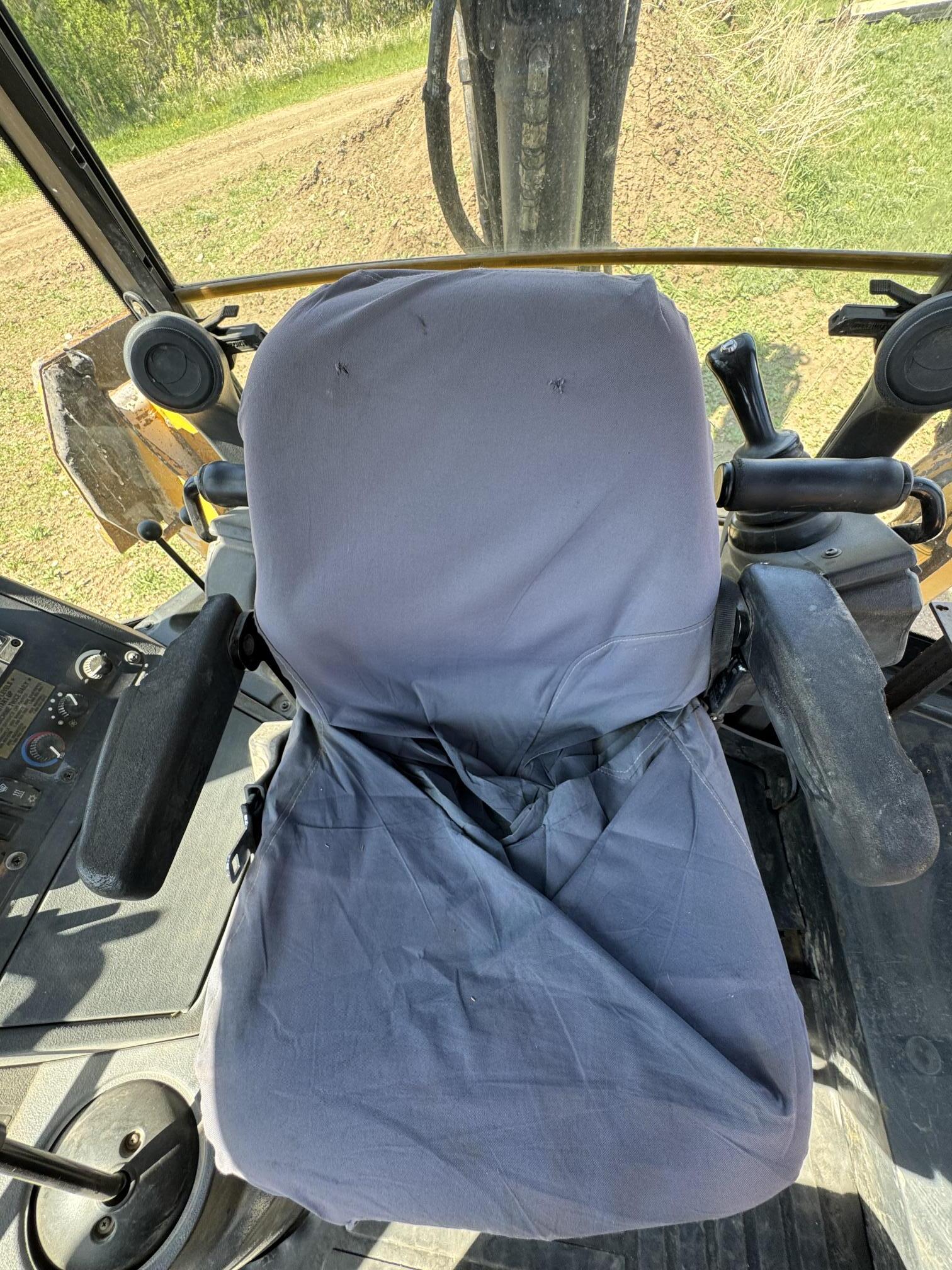 2013 DEERE 410K - view 15 of 45