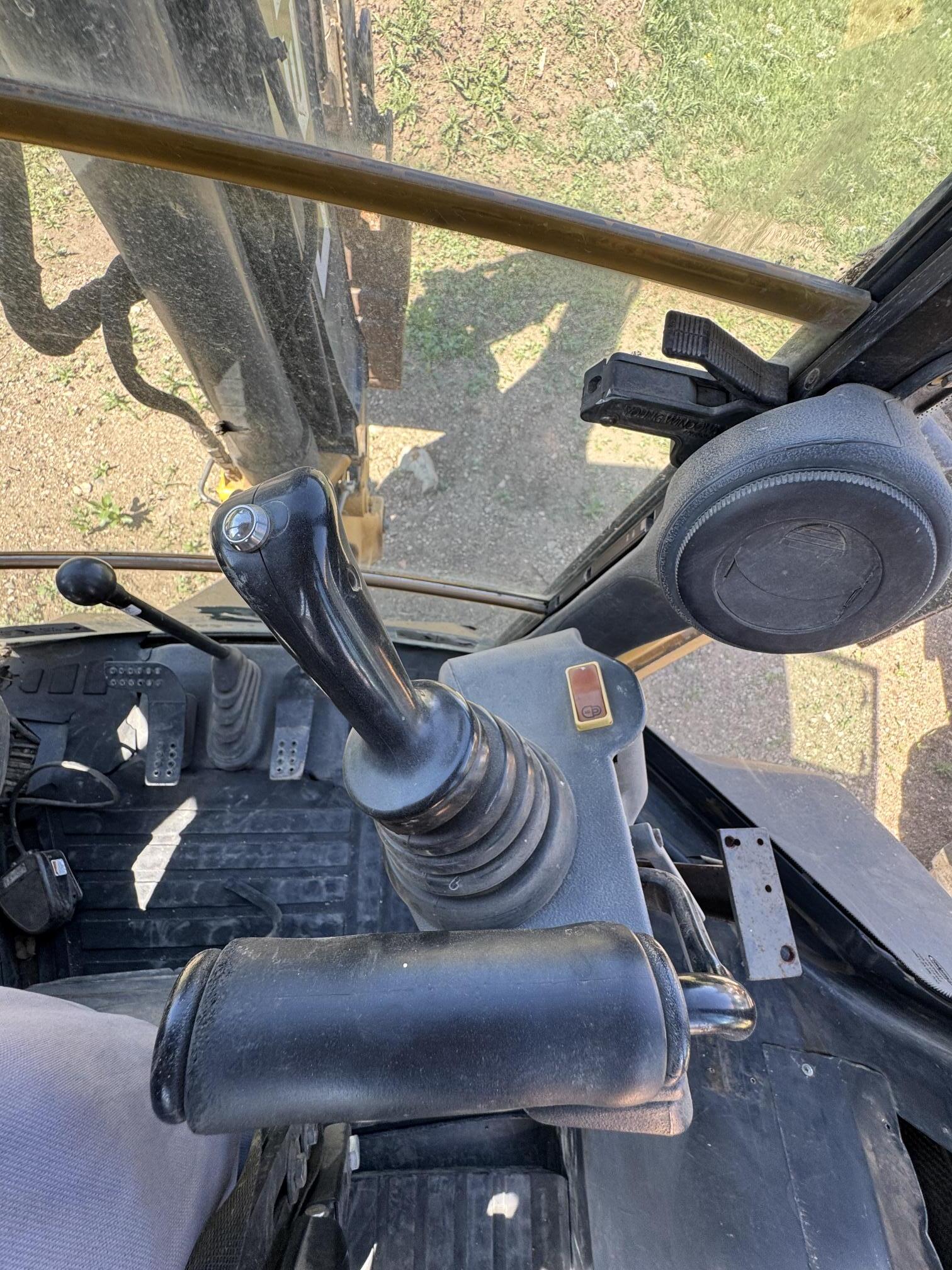 2013 DEERE 410K - view 17 of 45