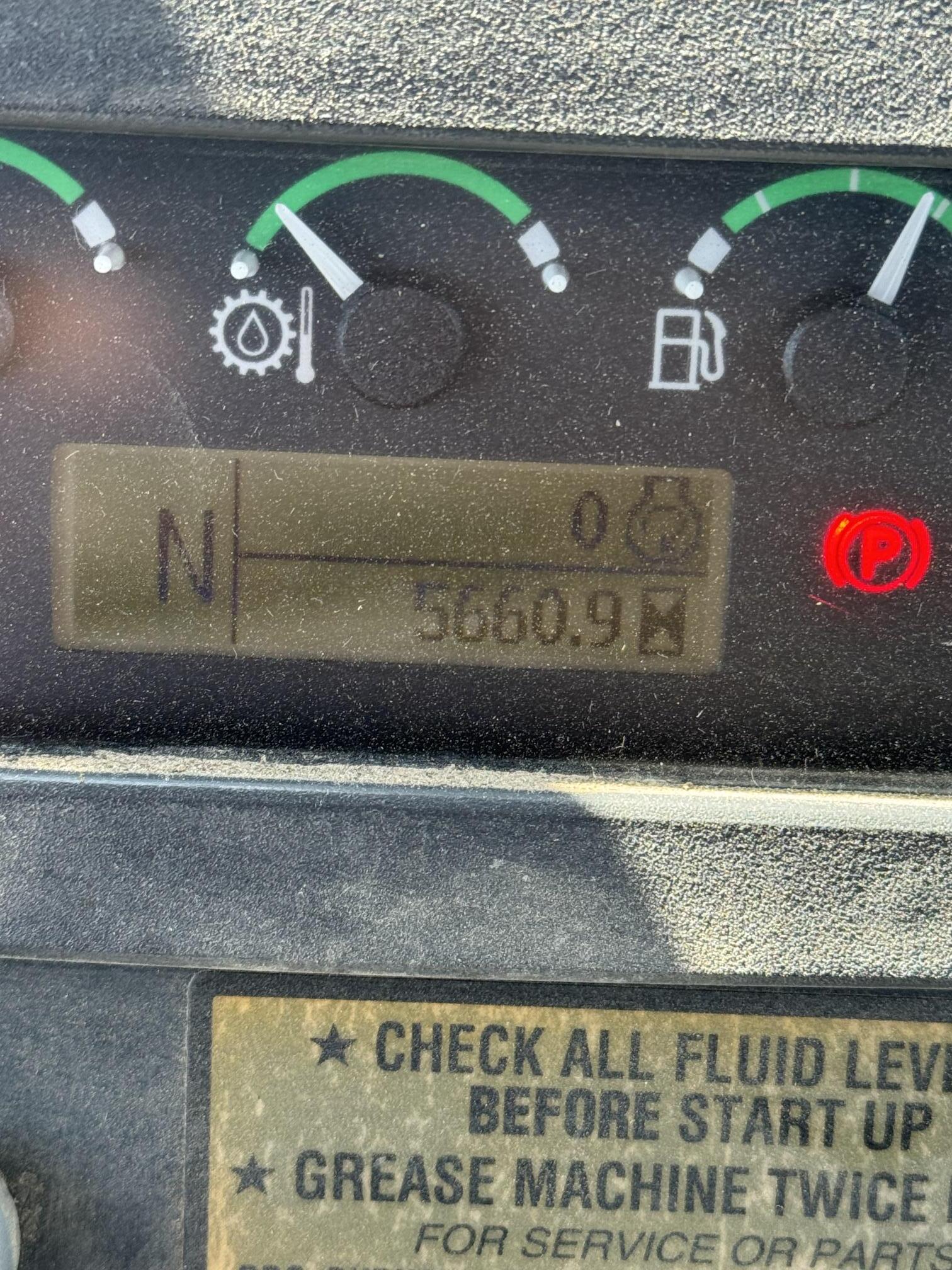 2013 DEERE 410K - Image 20