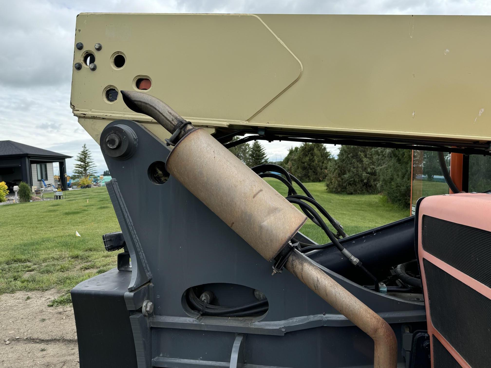 2013 JLG G6-42A - view 18 of 27