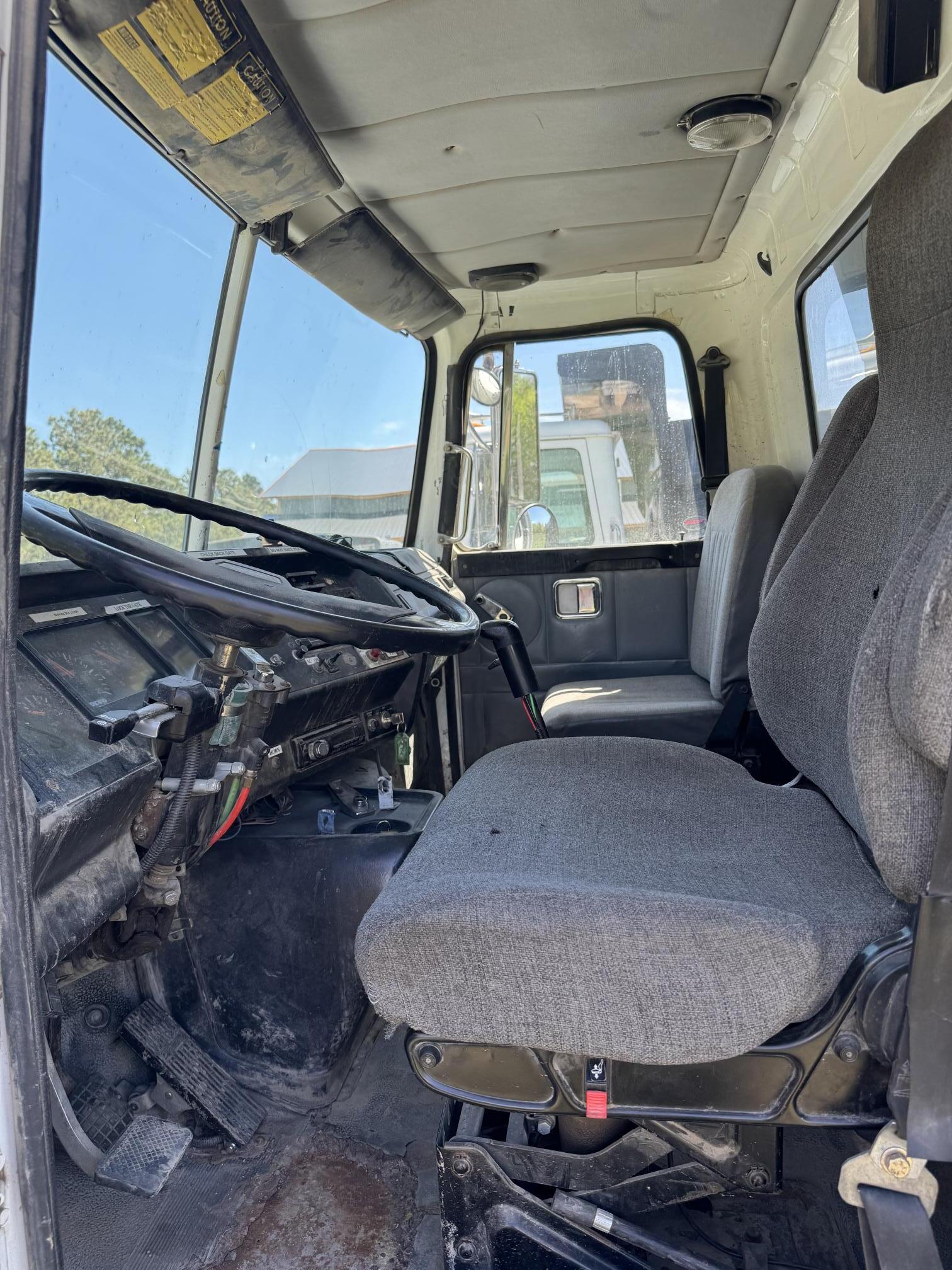 1995 WHITE/GMC WHITEGMC - Image 10