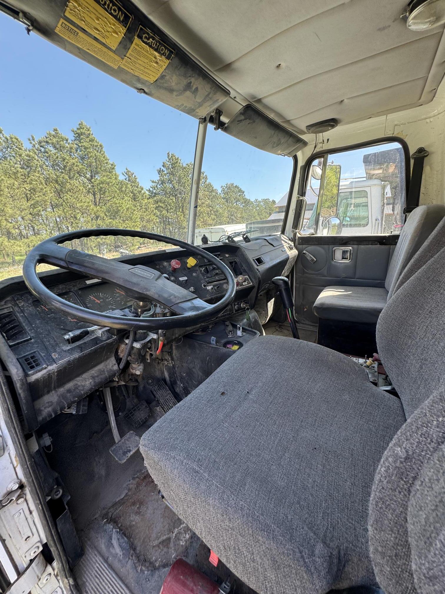 1995 WHITE/GMC WHITEGMC - Image 11