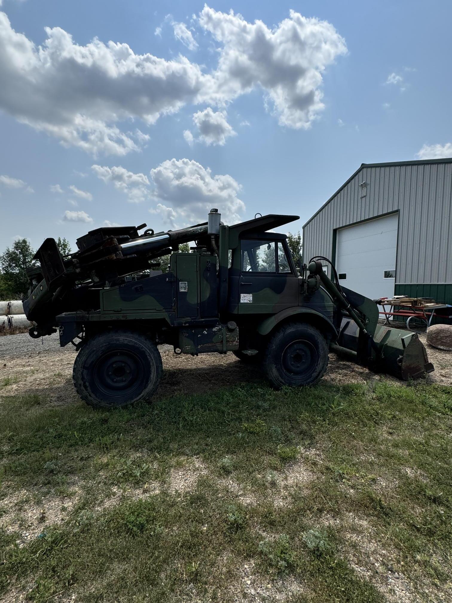 1988 DAIMLER-BENZ Unimog 419 - Image 6