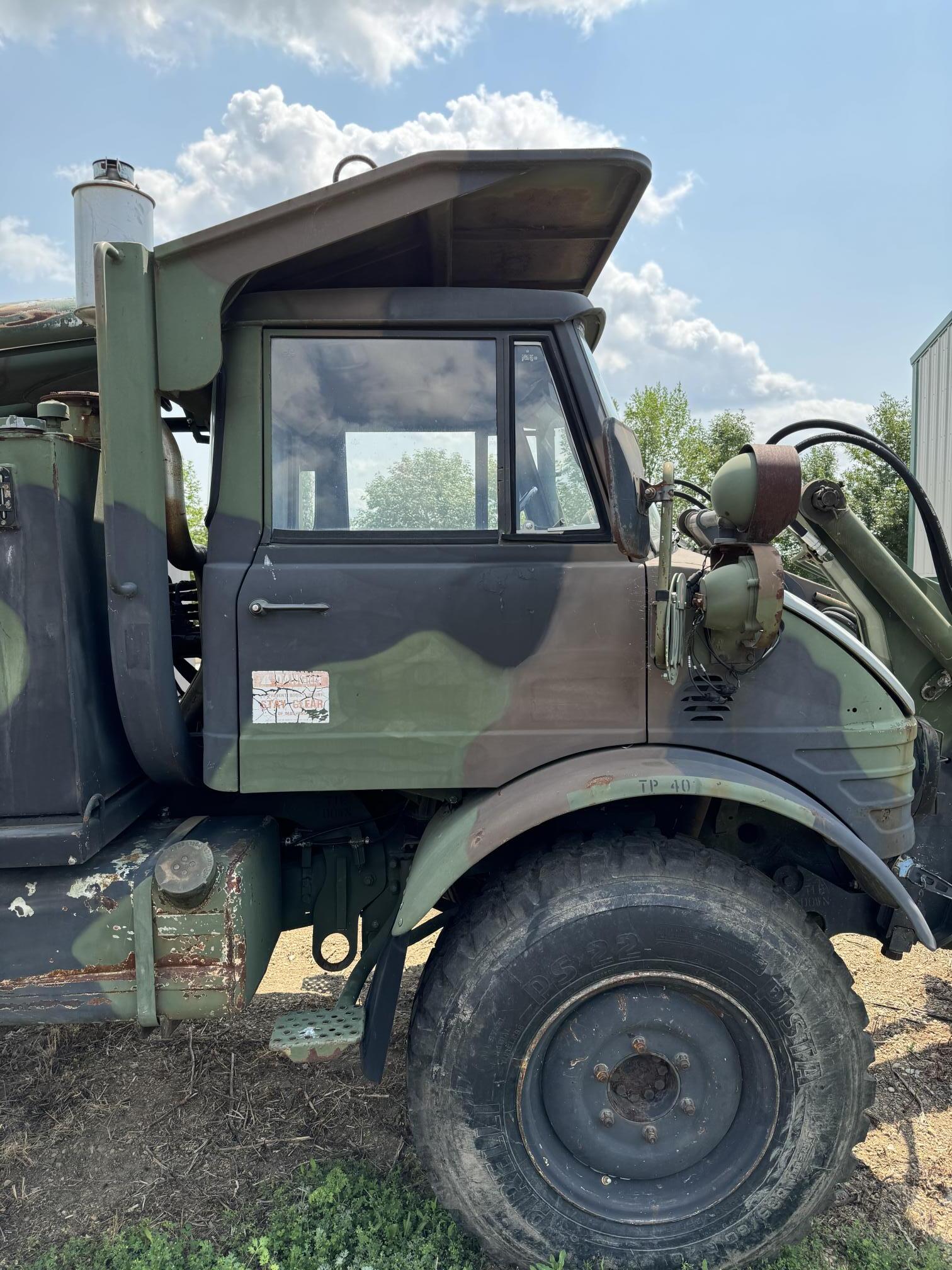 1988 DAIMLER-BENZ Unimog 419 - Image 17