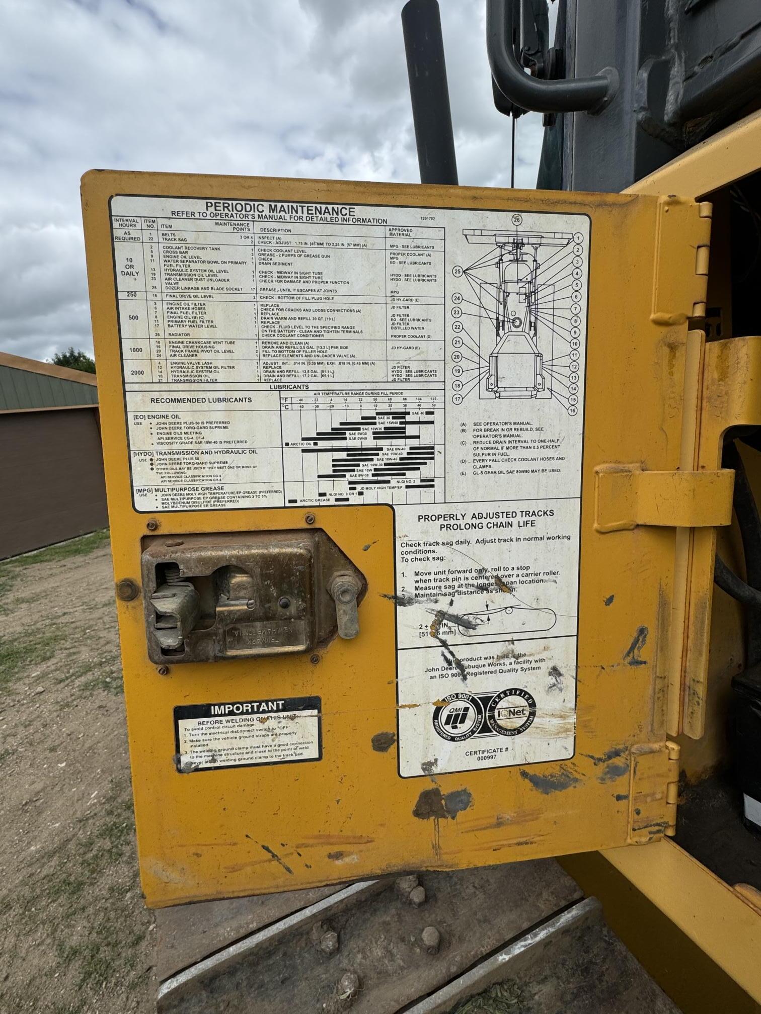 2007 DEERE 700J LGP - Image 18