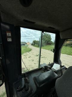 2007 DEERE 700J LGP - Image 24