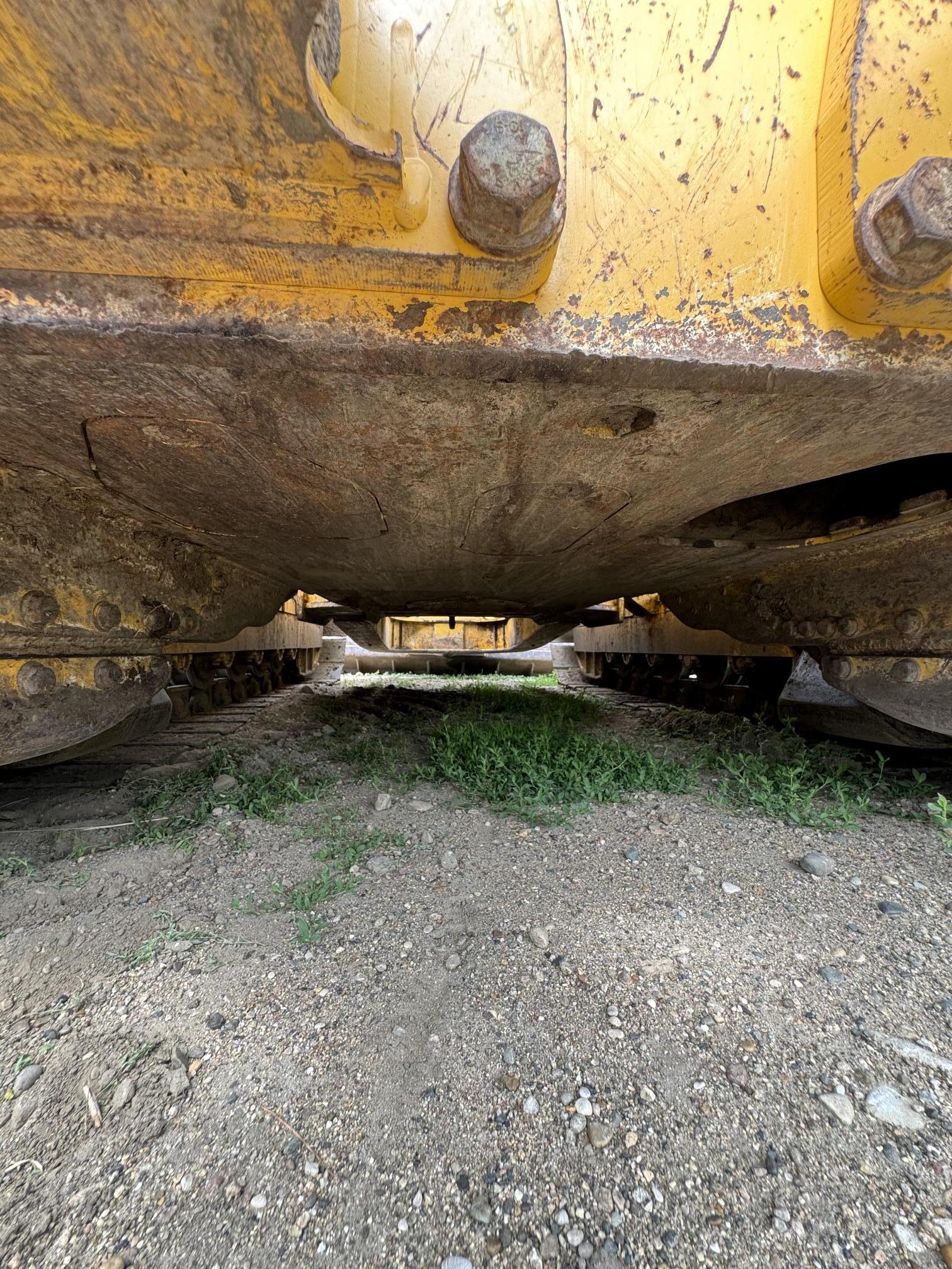 2007 DEERE 700J LGP - Image 35