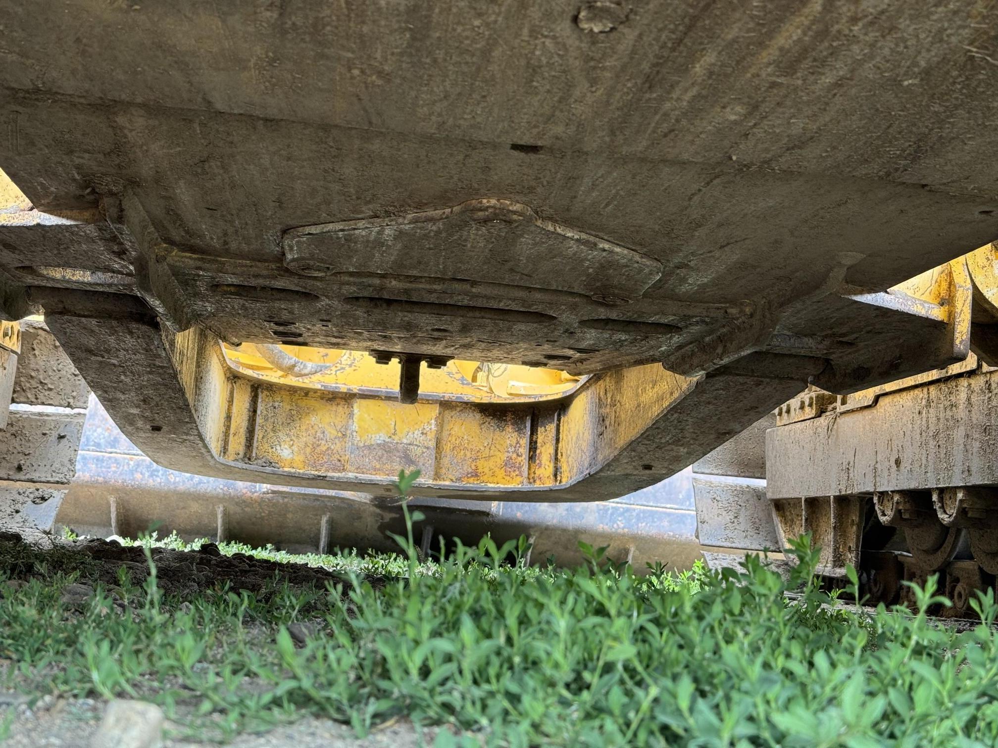 2007 DEERE 700J LGP - Image 36