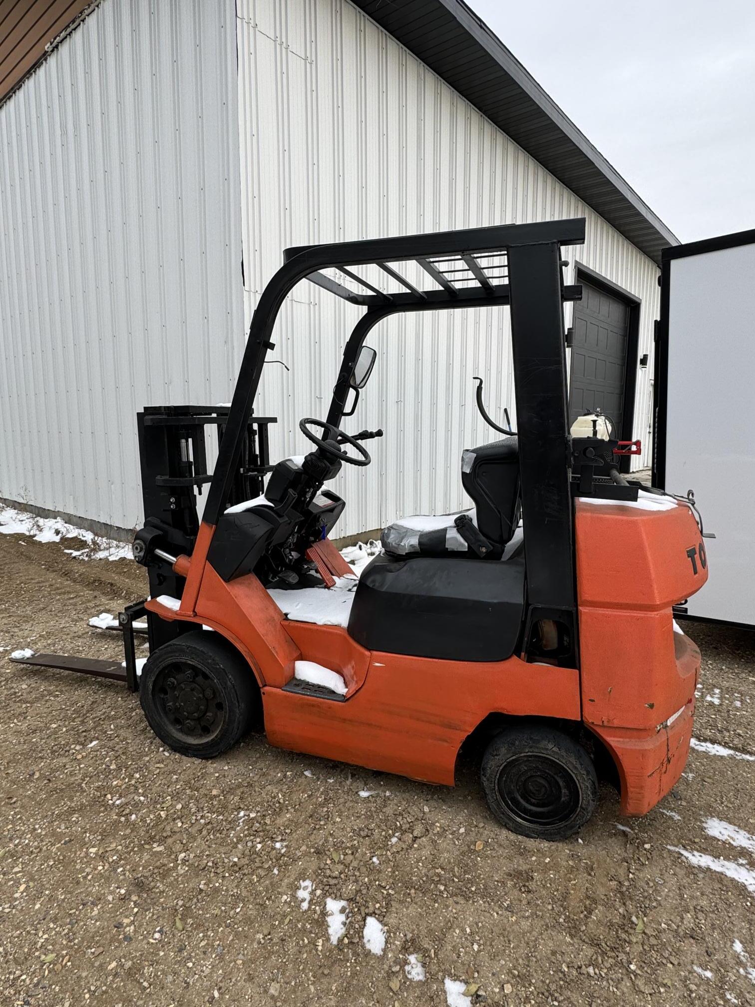 2002 TOYOTA 7FGCU25 - view 2 of 16