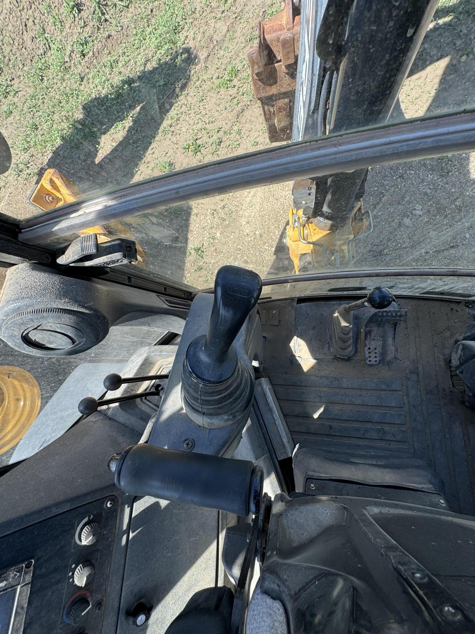 2013 DEERE 310SK - view 16 of 44