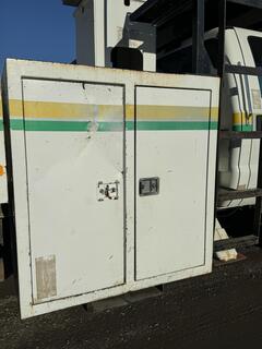 2010 FORD F750 Bucket Truck - Image 27