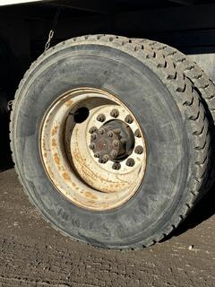 2010 FORD F750 Bucket Truck - Image 48