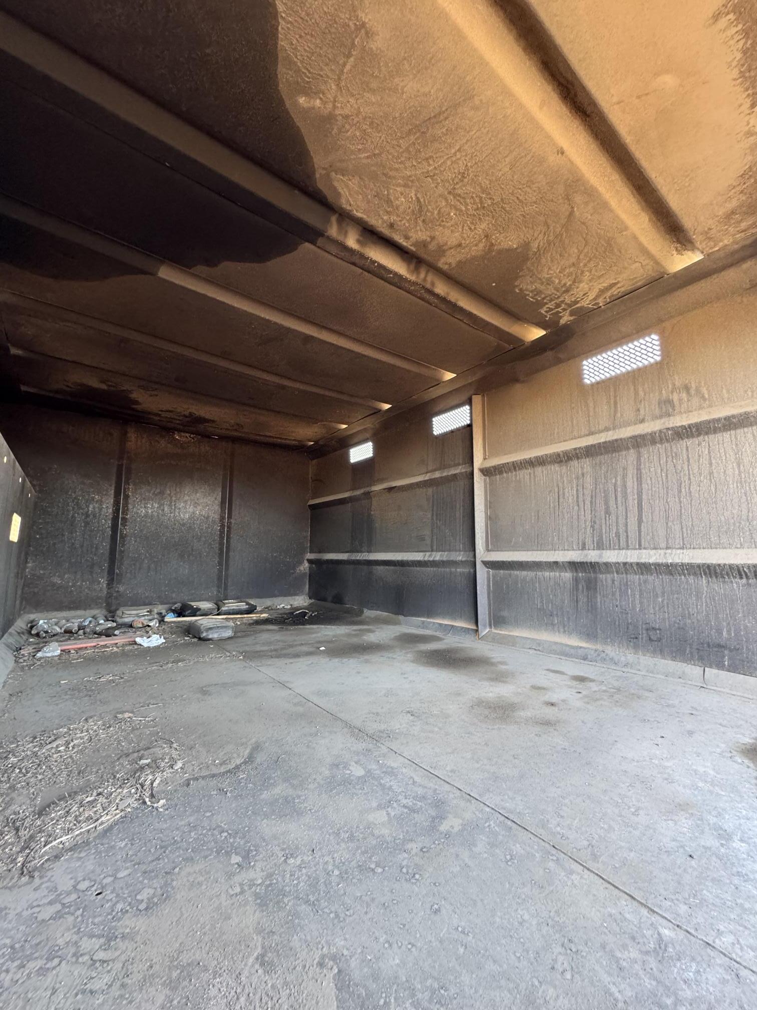 2010 FORD F750 Bucket Truck - Image 62