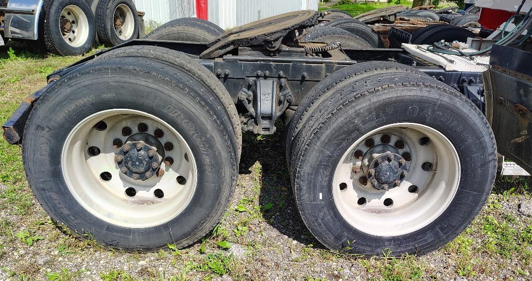 2008 PETERBILT - view 8 of 31