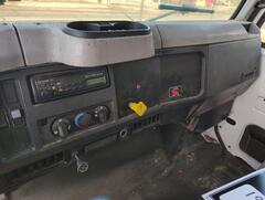 1999 INTERNATIONAL 4700 Low Profile T444E - Image 36