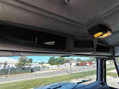 1999 INTERNATIONAL 4700 Low Profile T444E - Image 38