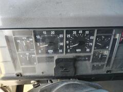 1999 INTERNATIONAL 4700 Low Profile T444E - Image 33