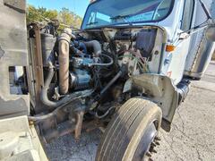 1999 INTERNATIONAL 4700 Low Profile T444E - Image 45