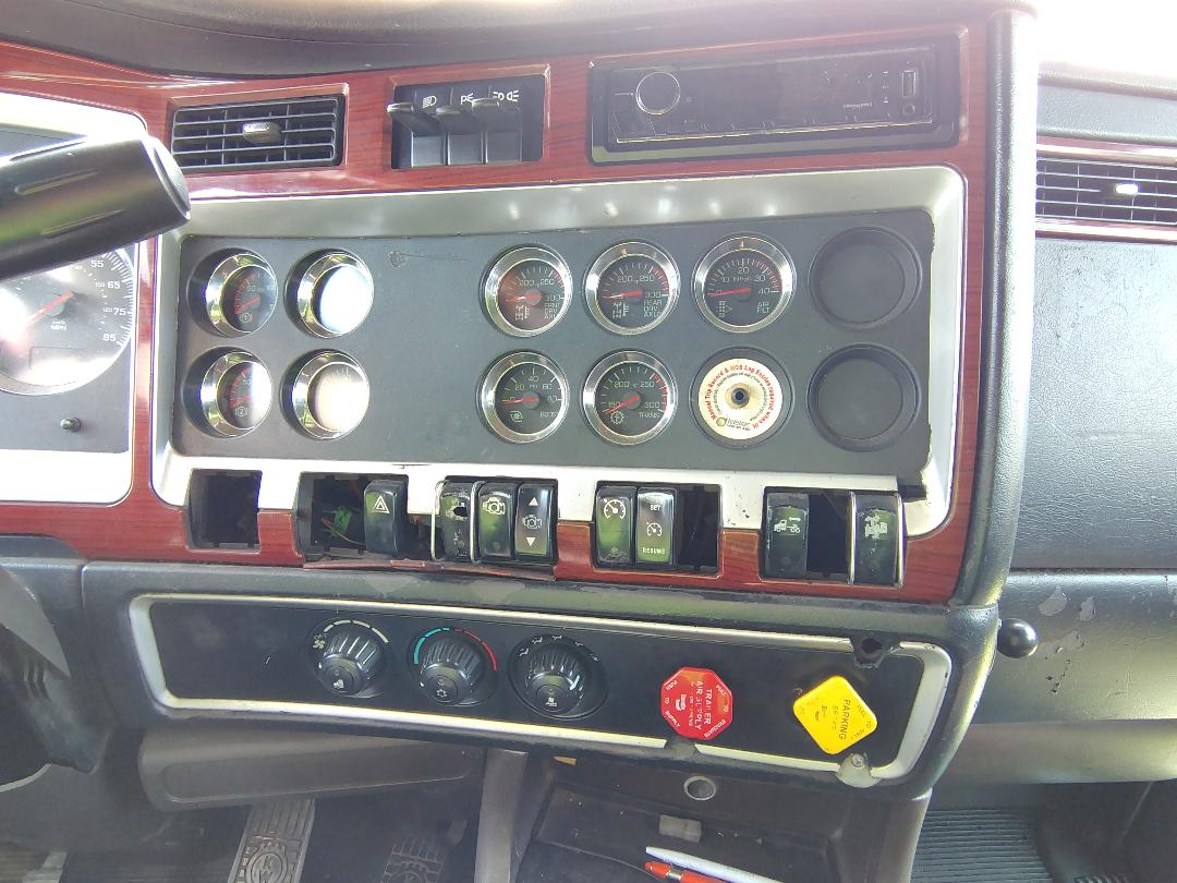 2007 KENWORTH W900 - view 18 of 34