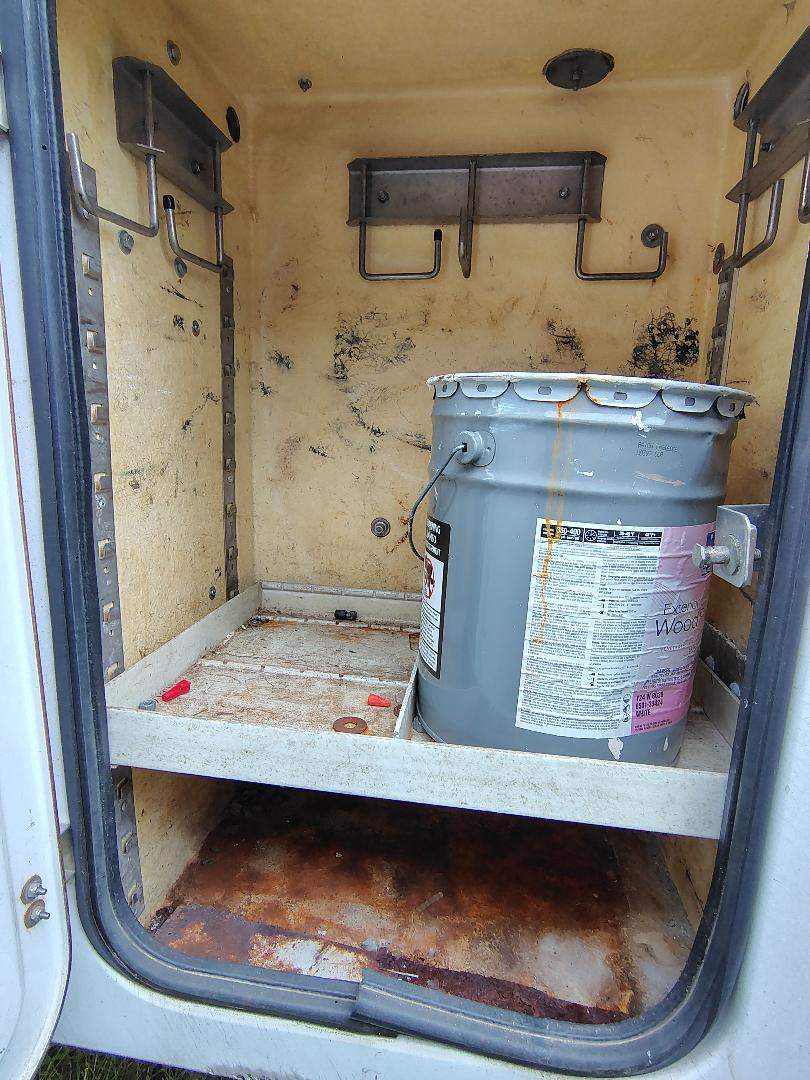 2001 CHEVROLET 3500 - view 14 of 37