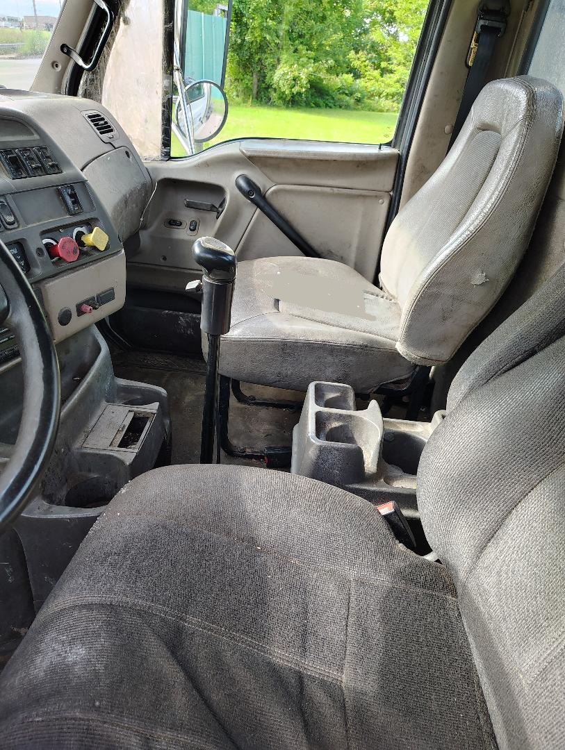 2005 STERLING L9500 - view 16 of 19