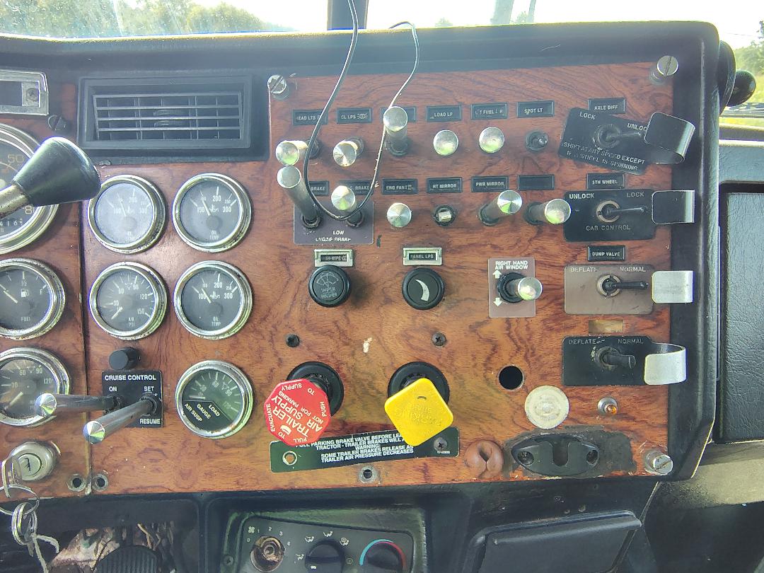 1995 PETERBILT 379 - view 17 of 31