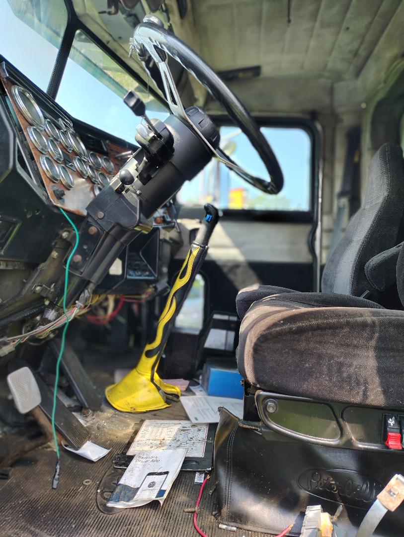 1995 PETERBILT 379 - view 12 of 31