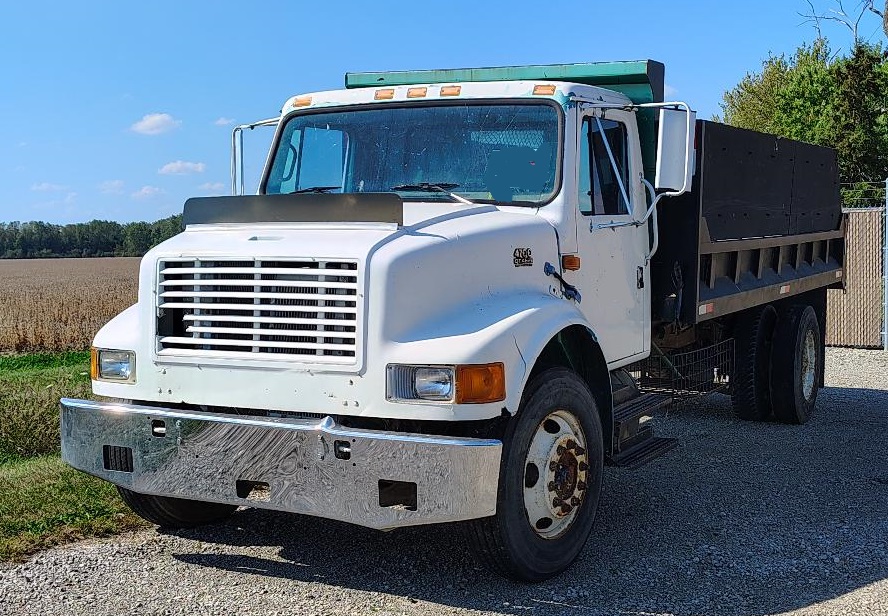 2000 INTERNATIONAL 4700 DT466E