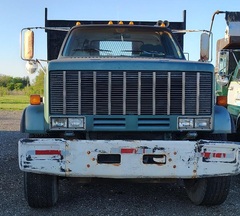 1989 CHEVROLET C70 - Image 2