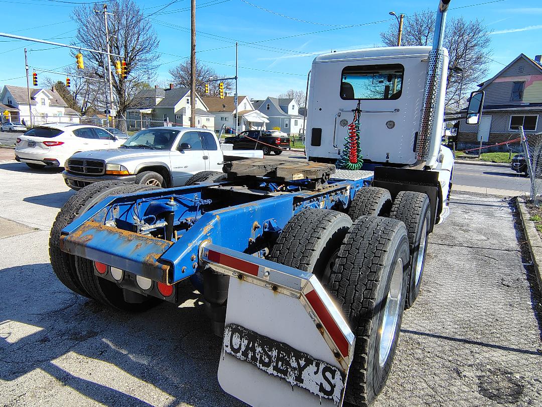 2018 KENWORTH T680 - view 4 of 40
