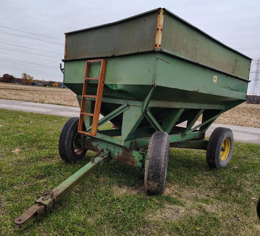 JOHN DEERE 350-22 Gravity Wagon - view 6 of 22