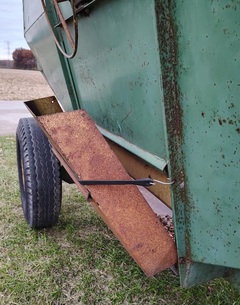 JOHN DEERE 350-22 Gravity Wagon - Image 12