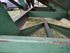 JOHN DEERE 350-22 Gravity Wagon - Image 15