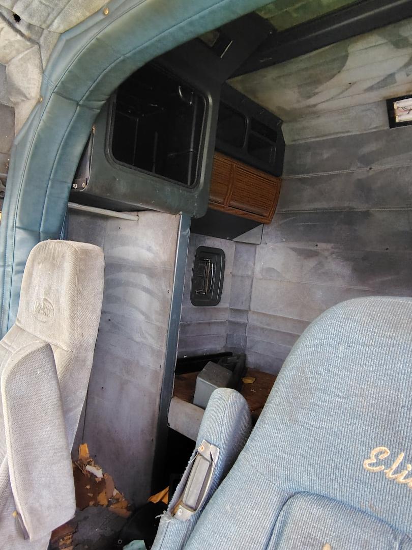 1997 PETERBILT 379 - view 18 of 18