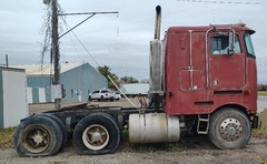 1981 PETERBILT Cabover - Image 6