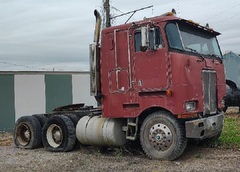 1981 PETERBILT Cabover - Image 8