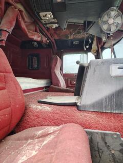 1981 PETERBILT Cabover - Image 39