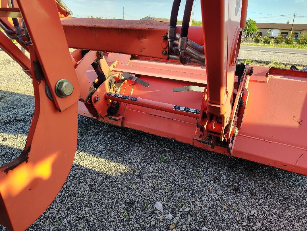 2009 KUBOTA M9540D - view 8 of 20