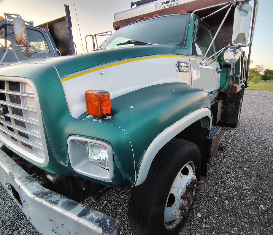 1998 GMC Top Kick C5500 - view 2 of 23