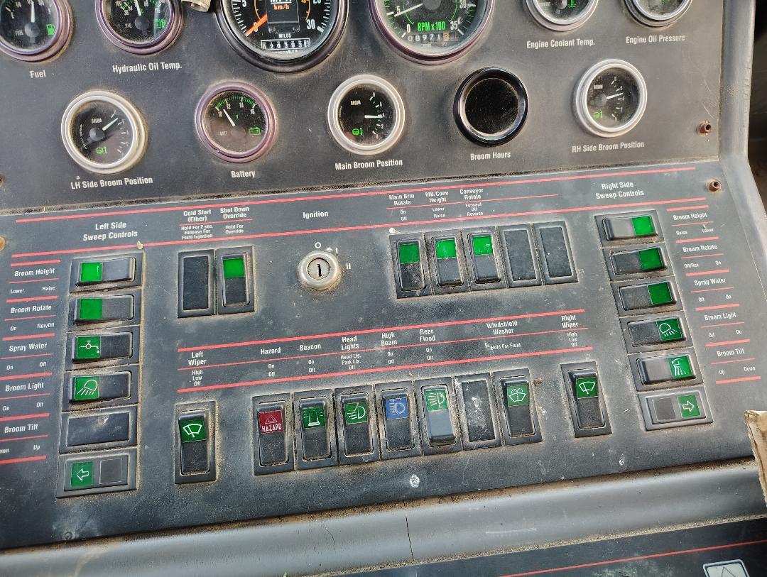 1999 ELGIN Pelican Series P - Image 22