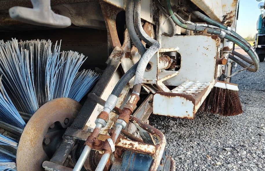 1999 ELGIN Pelican Series P - view 17 of 32