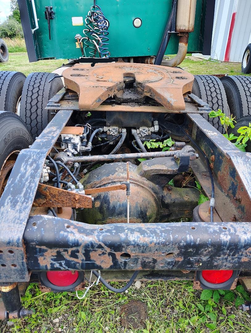 2000 INTERNATIONAL 9900 Eagle - view 8 of 30