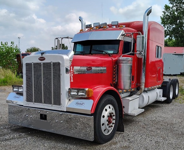 2005 PETERBILT 379